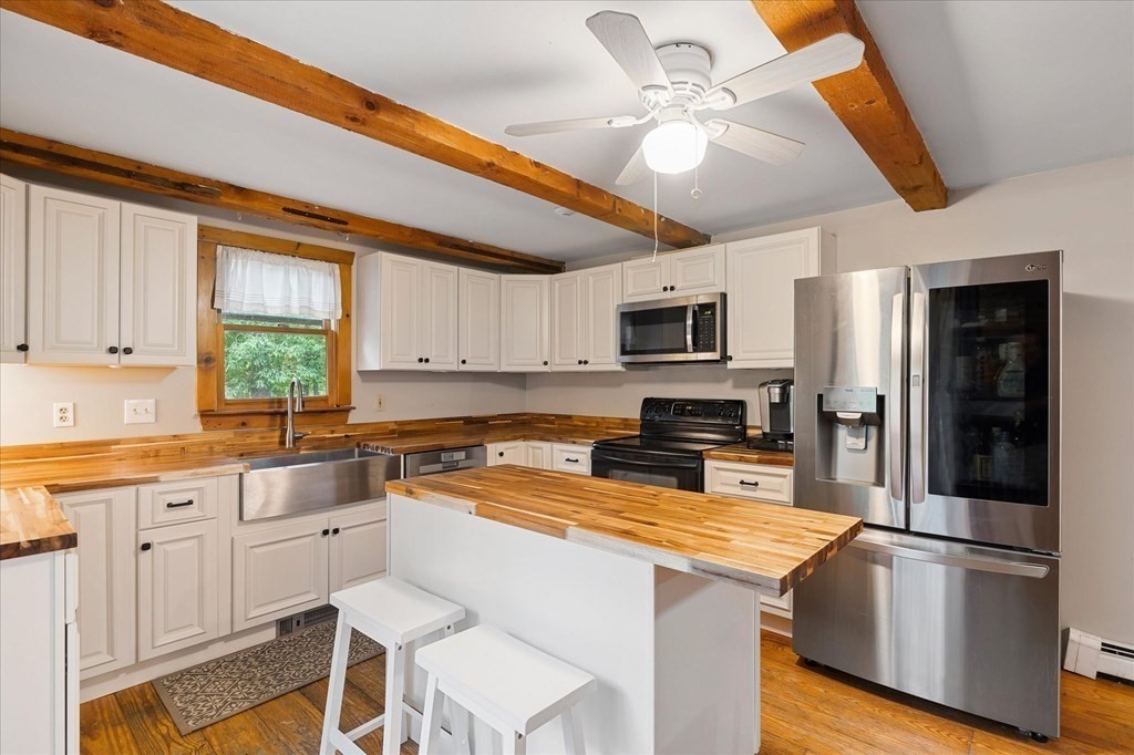 61 Millbury Road Oxford, MA 01540 - Photo 3 of 29 Gallery Image 3