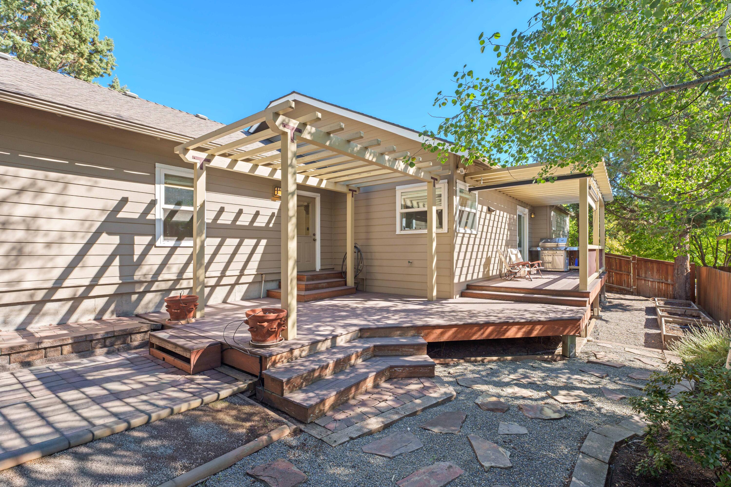 2431 Northwest Awbrey Road Bend, OR 97703 - Photo 32 of 35 DSC06622-Edit-Edit