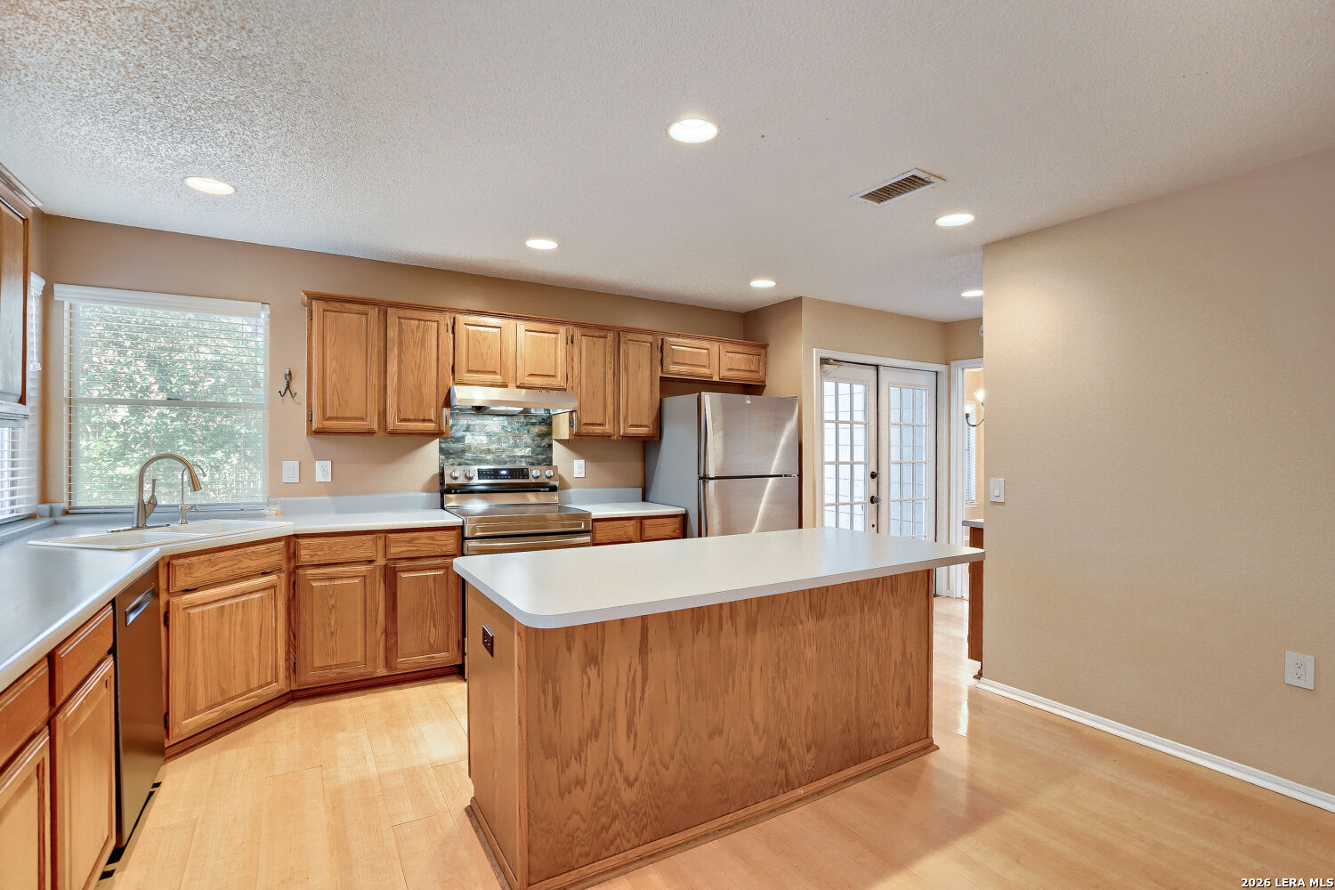 2427 Cedar Ridge San Antonio, TX 78232 - Photo 5 of 17