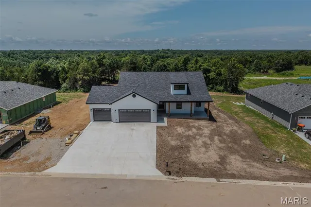 $445,000 | 1817 Vadie Avenue, Lebanon, MO 65536