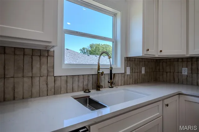 $445,000 | 1817 Vadie Avenue, Lebanon, MO 65536