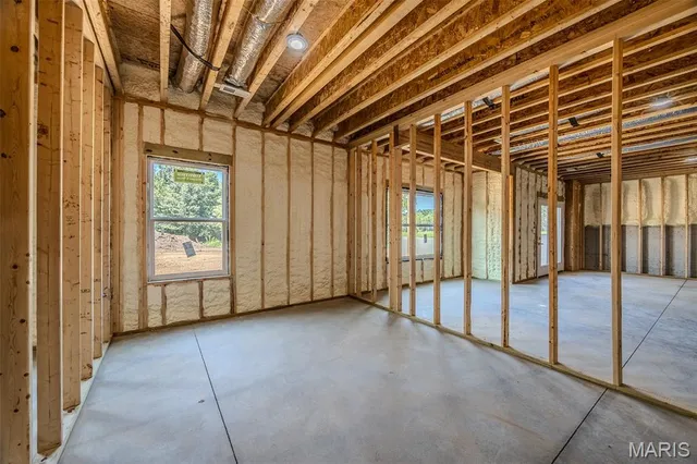 $445,000 | 1817 Vadie Avenue, Lebanon, MO 65536