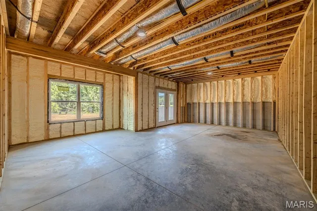 $445,000 | 1817 Vadie Avenue, Lebanon, MO 65536