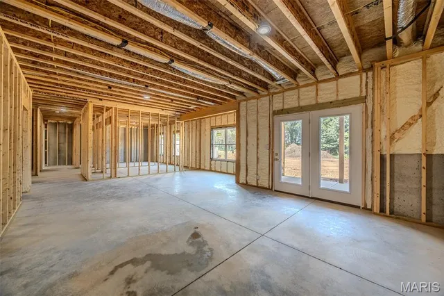 $445,000 | 1817 Vadie Avenue, Lebanon, MO 65536