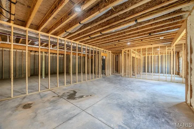 $445,000 | 1817 Vadie Avenue, Lebanon, MO 65536