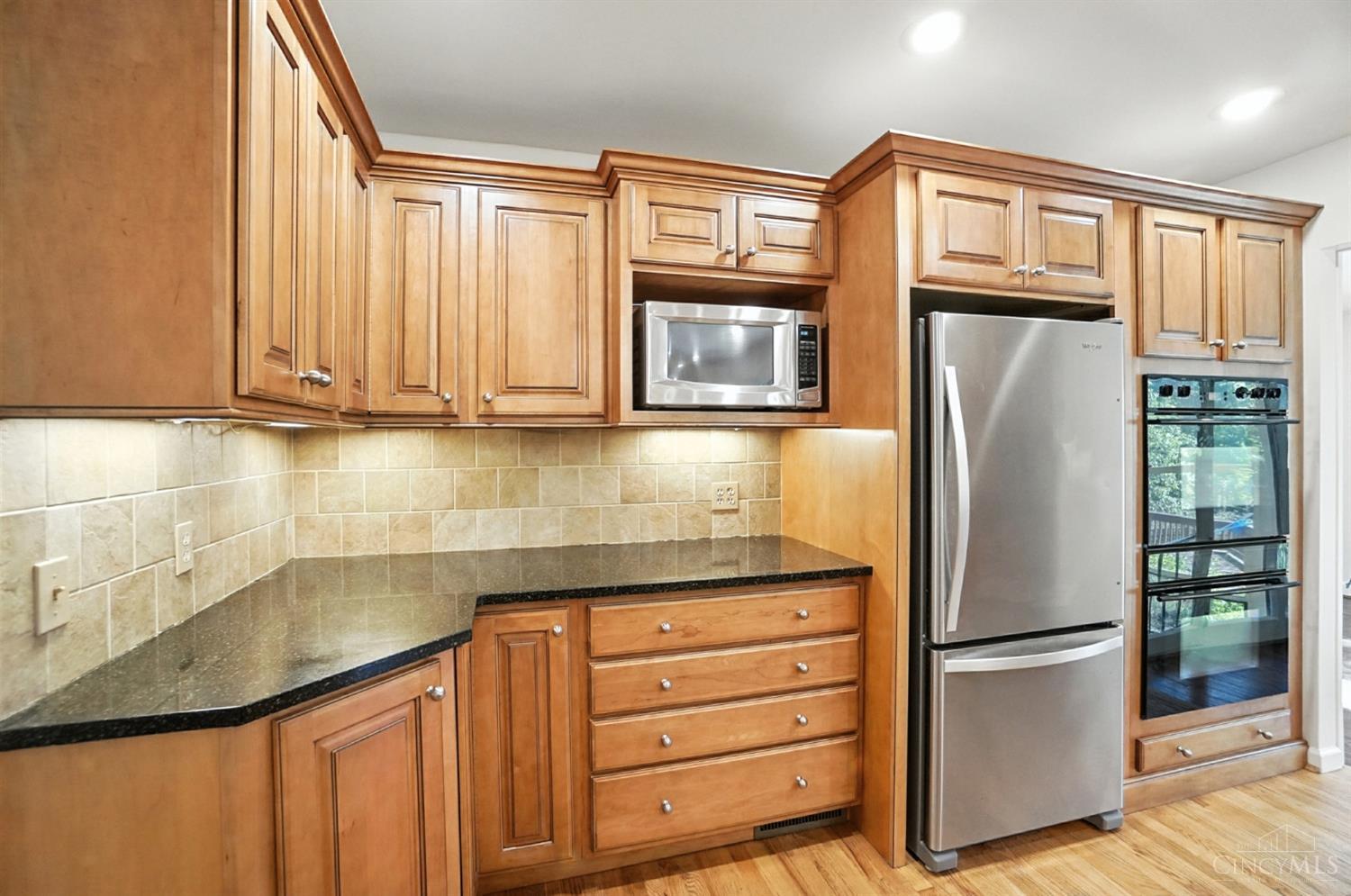 6807 Dawson Road Madeira, OH 45243 - Photo 14 of 99 Gallery Image 14