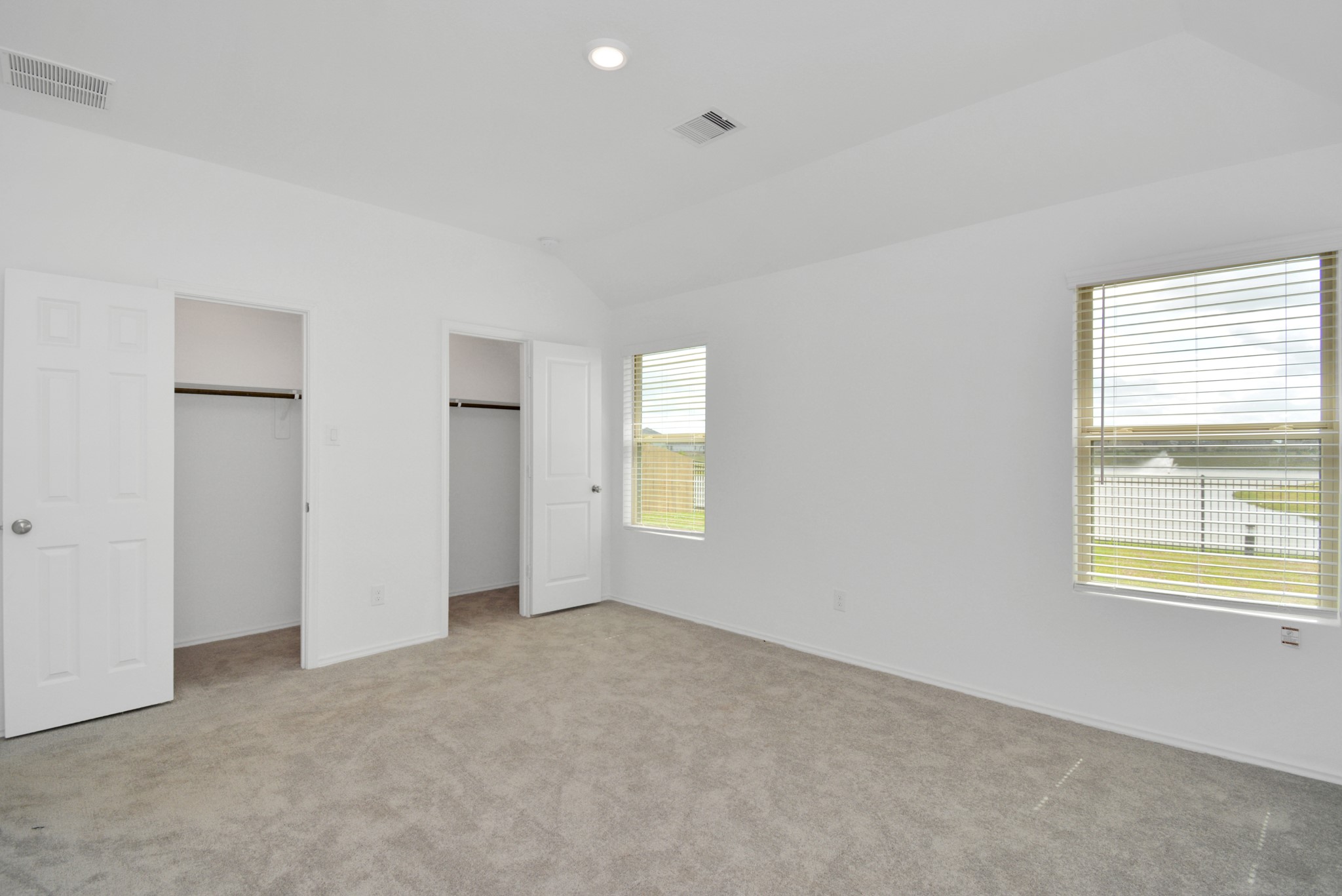5035 Caledonia Lake Lane Rosharon, TX 77583 - Photo 13 of 37 a view of an empty room with window