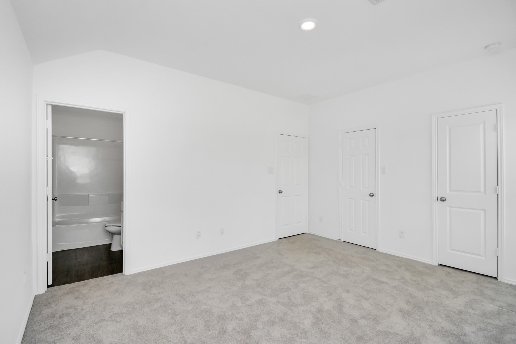 5035 Caledonia Lake Lane Rosharon, TX 77583 - Photo 10 of 37 a view of empty room