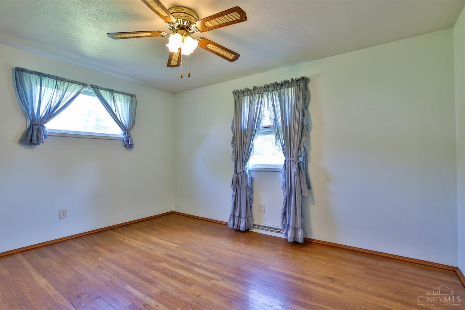 1 Hadley Road Cincinnati, OH 45218 - Photo 18 of 50 Gallery Image 18