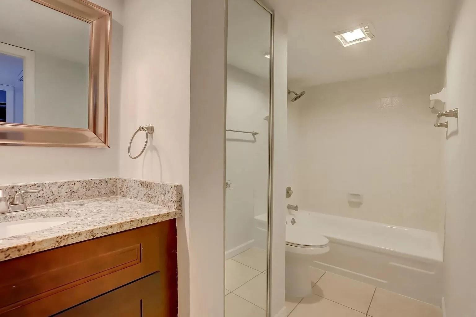 744 Springdale Circle, Unit 744 Palm Springs, FL 33461 - Photo 13 of 20 Photo 17