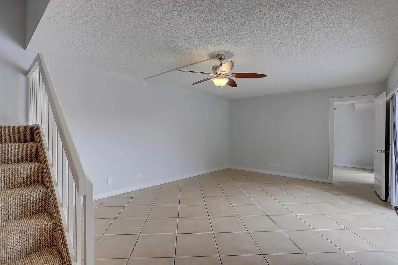 744 Springdale Circle, Unit 744 Palm Springs, FL 33461 - Photo 18 of 20 Photo 22