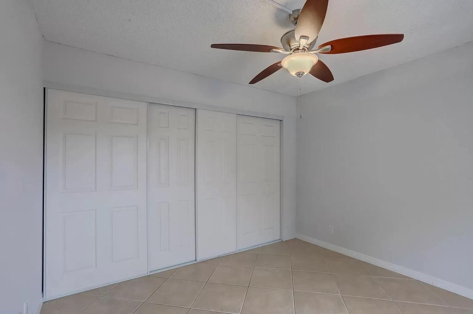 744 Springdale Circle, Unit 744 Palm Springs, FL 33461 - Photo 6 of 20 Photo 6