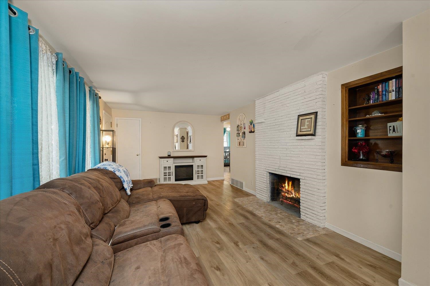 12526 East Houk Road Spokane Valley, WA 99216 - Photo 4 of 31
