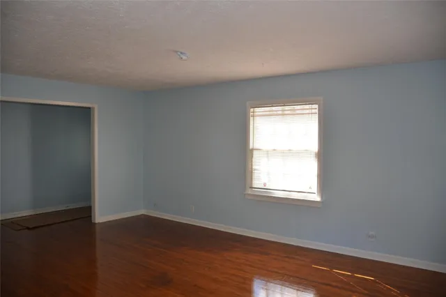 $1,800 | 8402 Western Drive, Houston, TX 77055