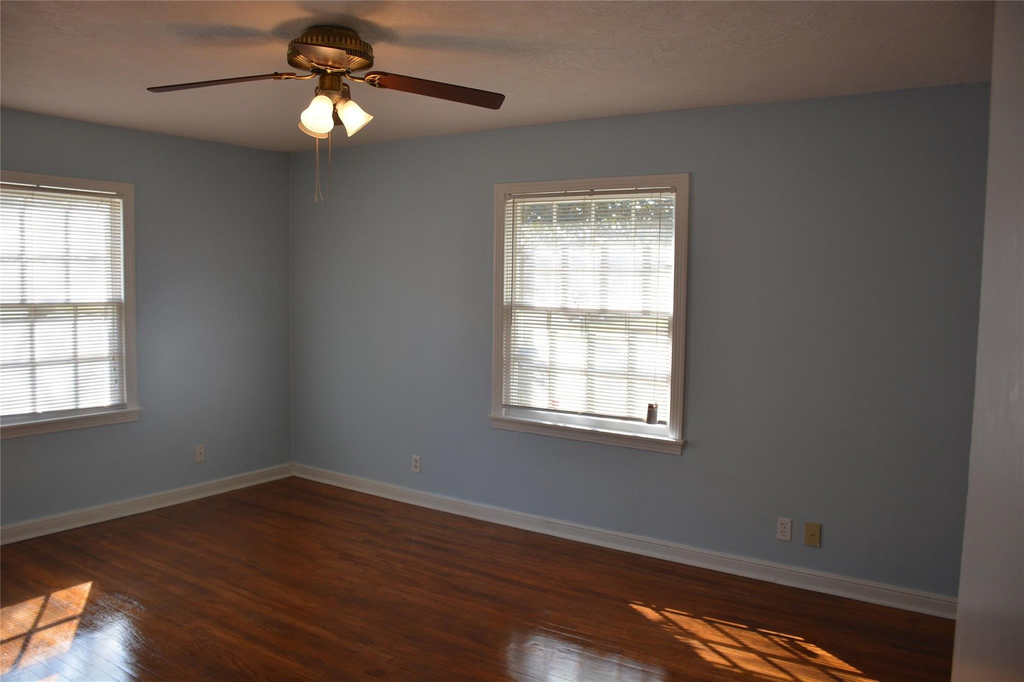 8402 Western Drive Houston, TX 77055 - Photo 9 of 11