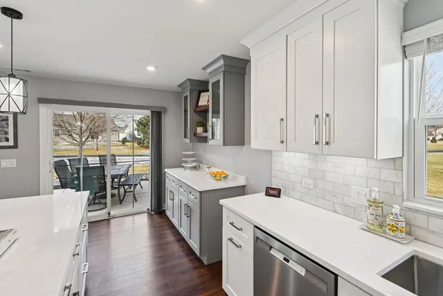 $394,900 | 2785 Gains Court, Yorkville, IL 60560