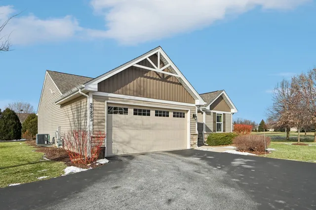 $394,900 | 2785 Gains Court, Yorkville, IL 60560