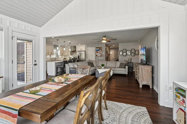 $394,900 | 2785 Gains Court, Yorkville, IL 60560