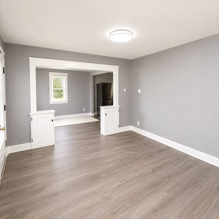 65 Fargo Street Springfield, MA 01119 - Photo 3 of 5