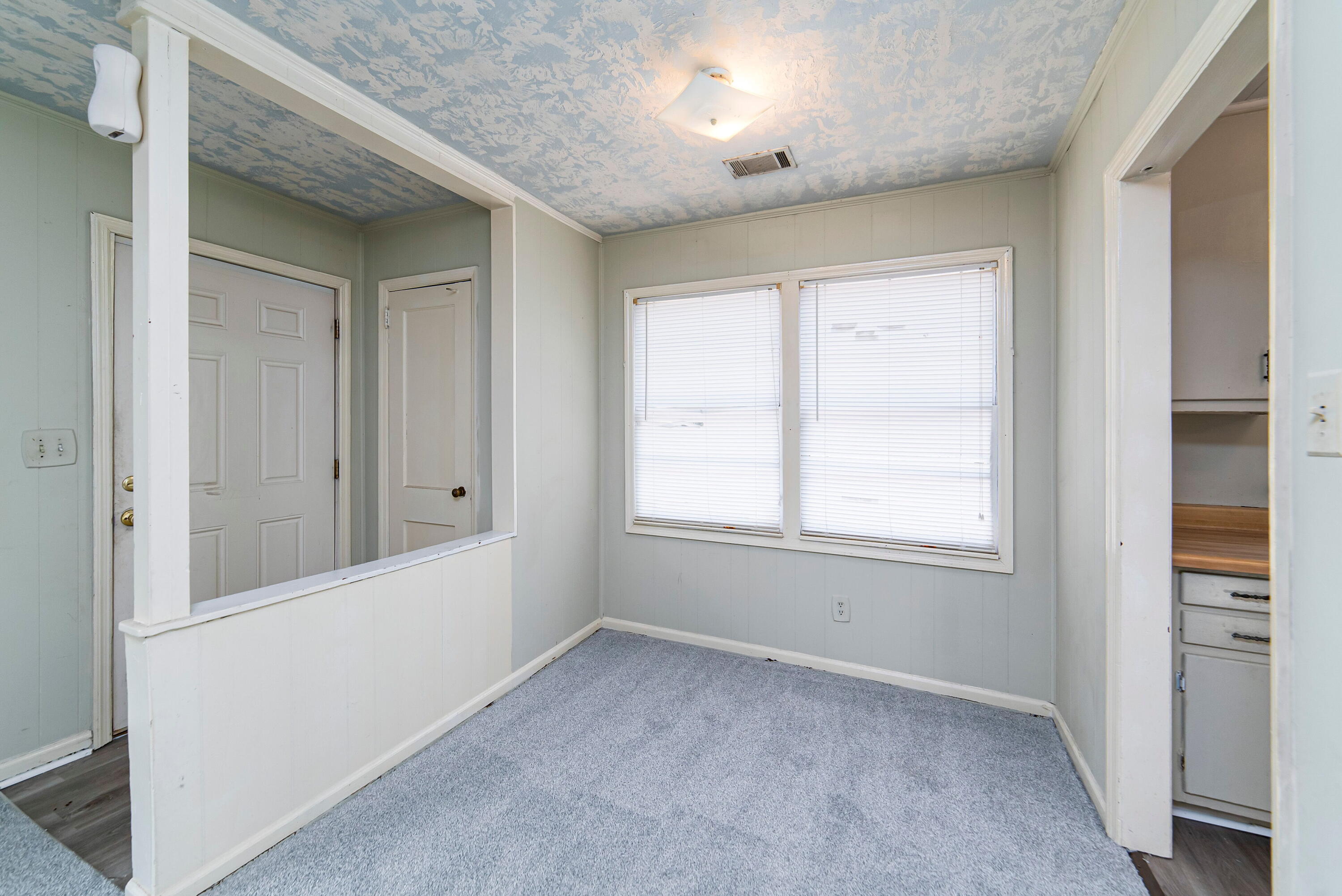 2527 Rhodes Drive Augusta, GA 30906 - Photo 6 of 15 006-original-photo