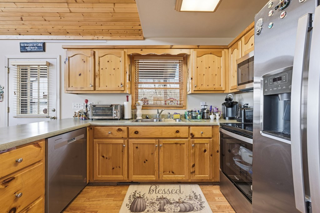 729 Canterbury Road Murphy, NC 28906 - Photo 8 of 49