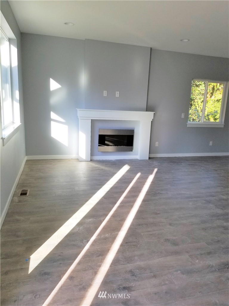 11432 Southeast 186th Place Renton, WA 98055 - Photo 2 of 19