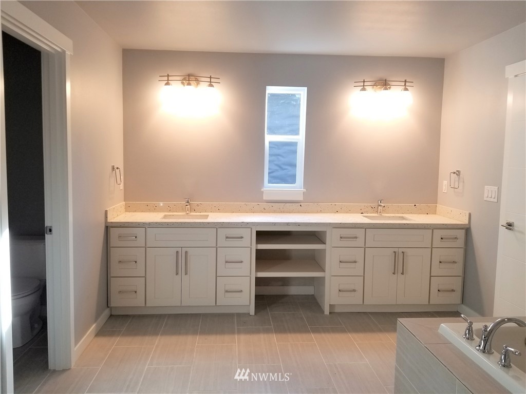 11432 Southeast 186th Place Renton, WA 98055 - Photo 11 of 19