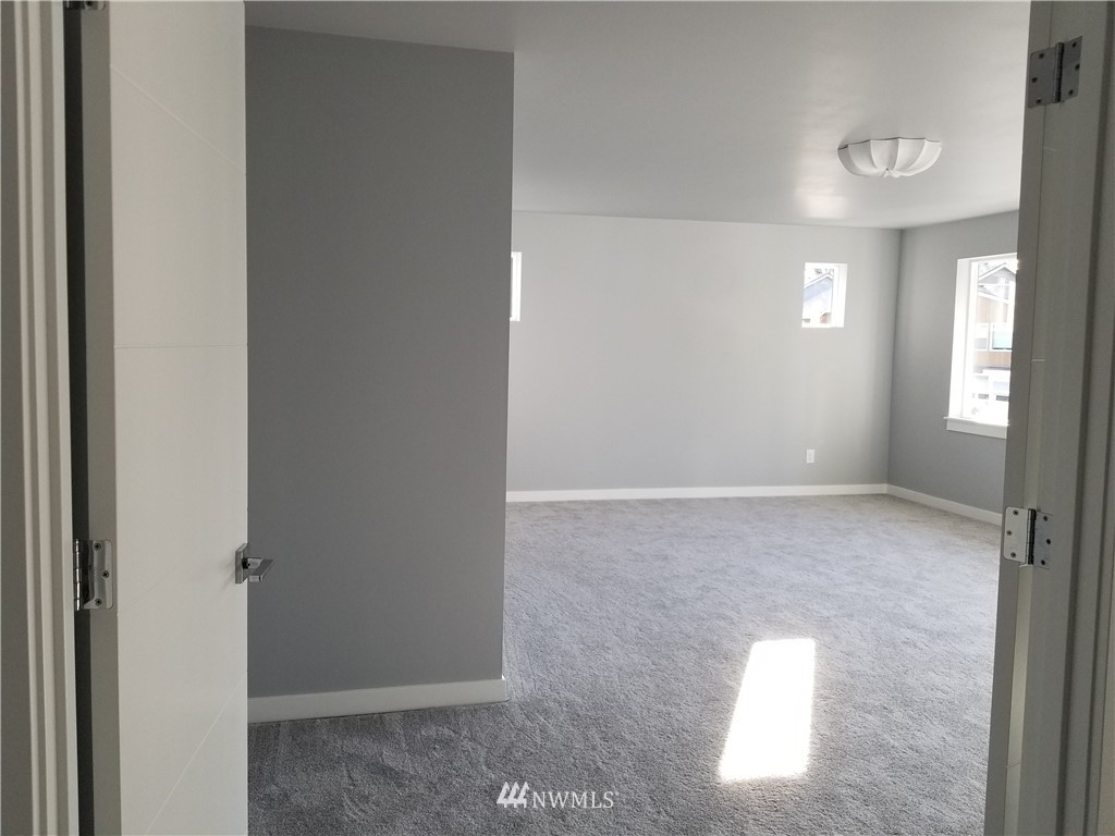 11432 Southeast 186th Place Renton, WA 98055 - Photo 7 of 19