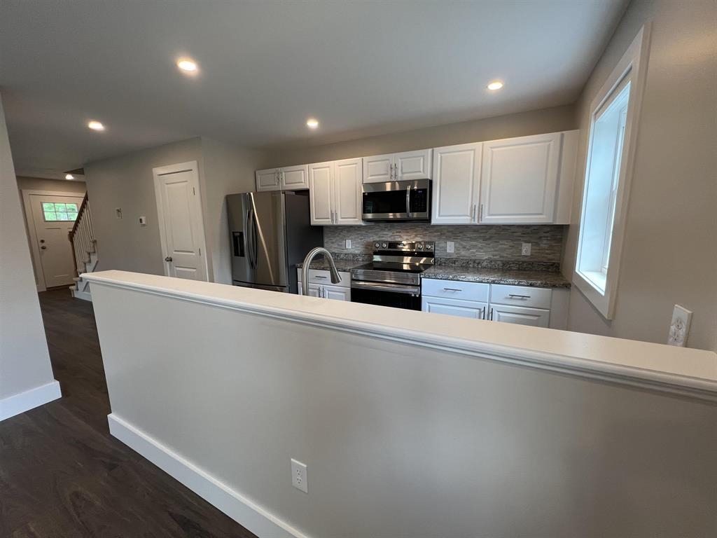 79 King Road Chichester, NH 03258 - Photo 11 of 13