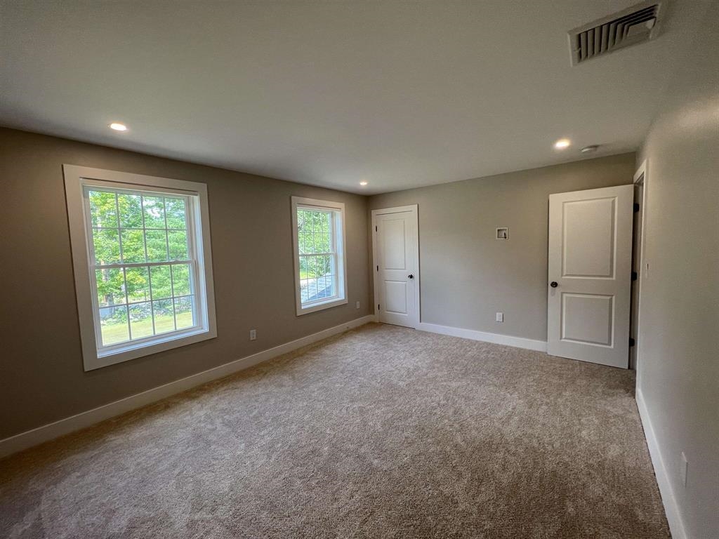 79 King Road Chichester, NH 03258 - Photo 8 of 13