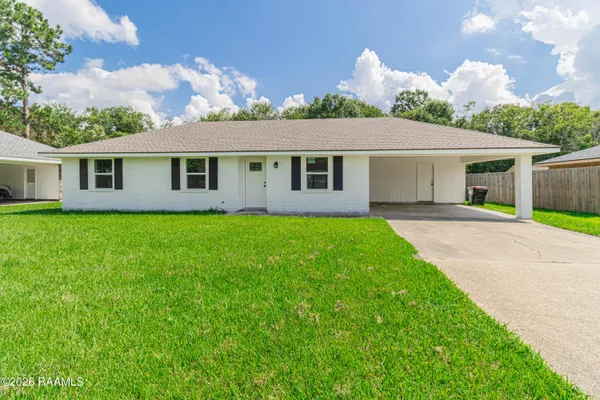 $195,000 | 215 Driftwood Drive, Lafayette, LA 70503