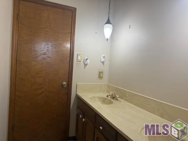 $207,000 | 2949 Cavalier Drive, Baton Rouge, LA 70816