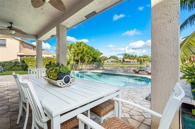 $1,049,000 | 5923 Northwest 54th Circle, Coral Springs, FL 33067