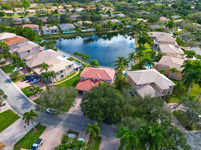 $1,049,000 | 5923 Northwest 54th Circle, Coral Springs, FL 33067