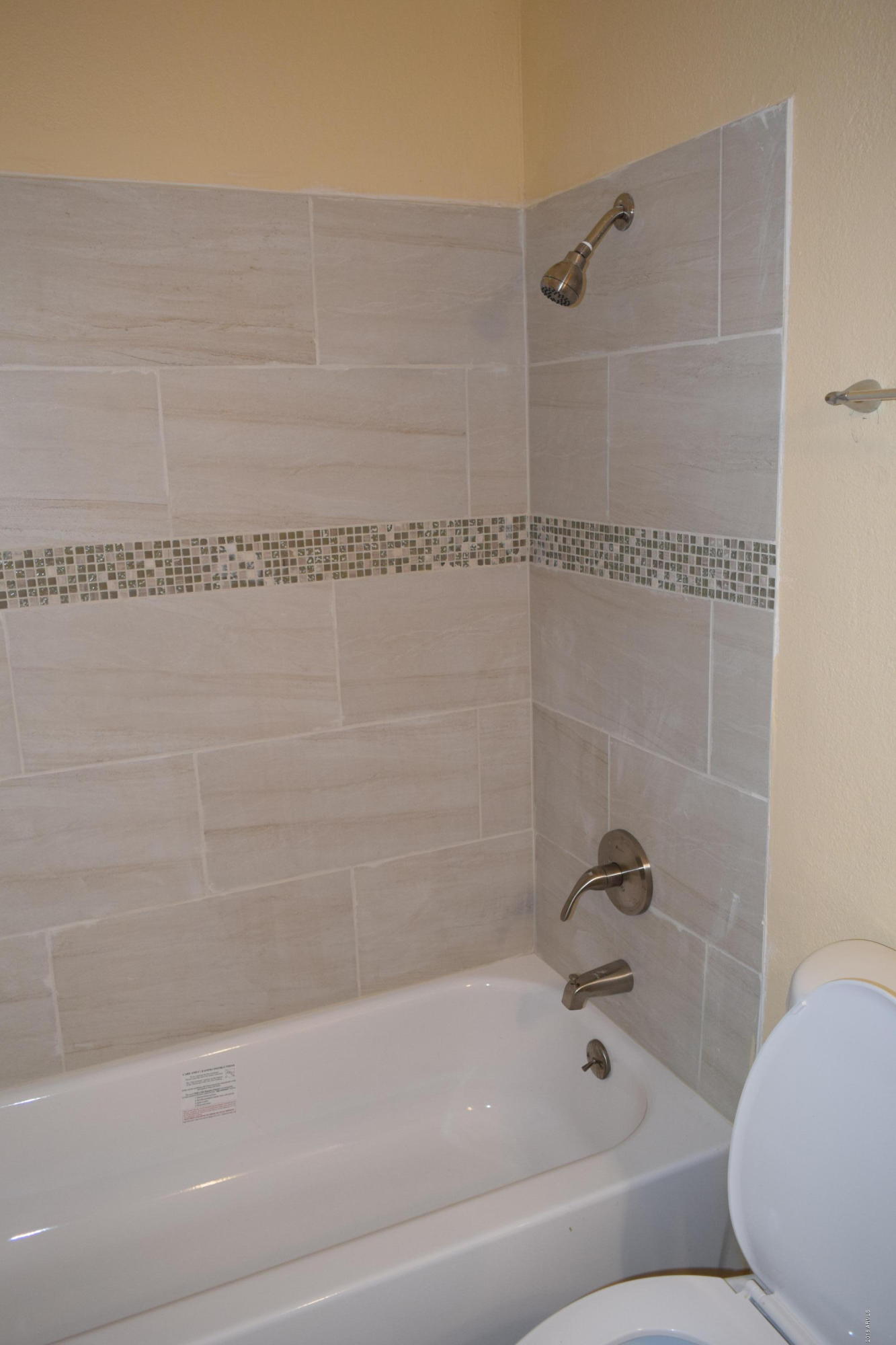 5222 West Monte Vista Road Phoenix, AZ 85035 - Photo 8 of 10 DSC_0246