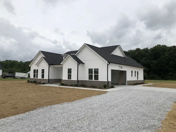 $515,000 | 113 Loss Crouch Road, Morrison, TN 37357