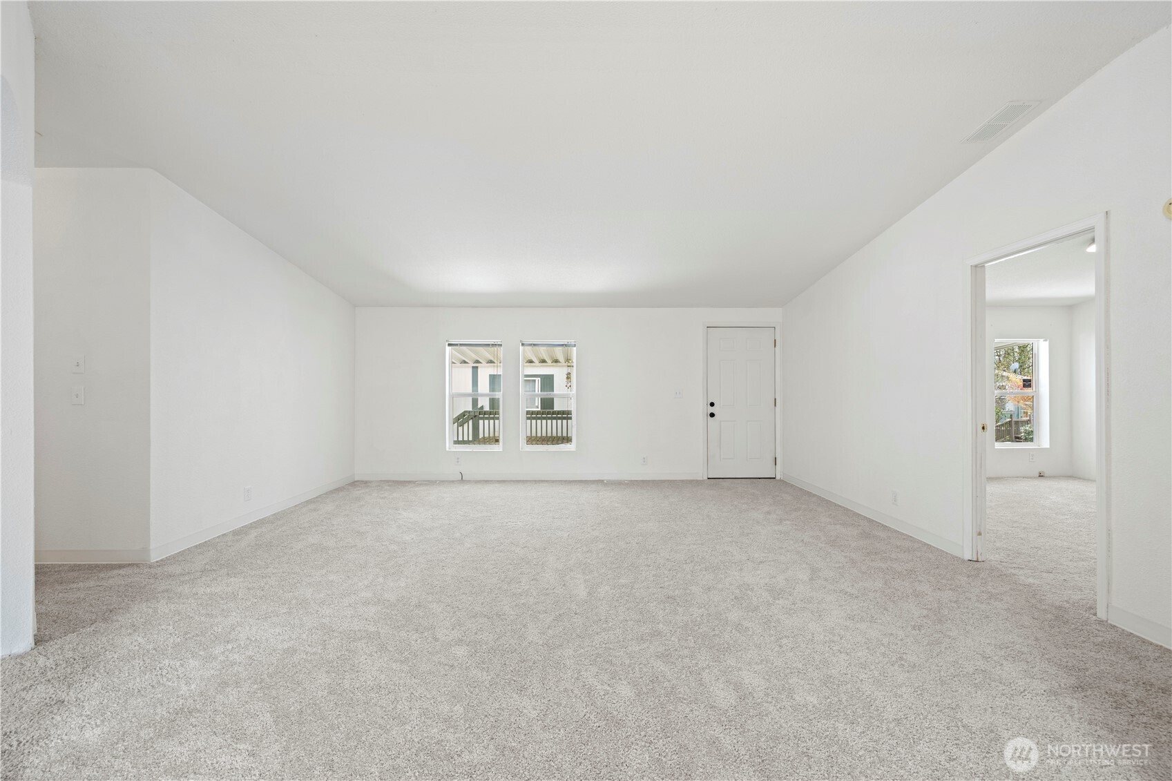11100 4th Avenue West, Unit 22 Everett, WA 98204 - Photo 7 of 29