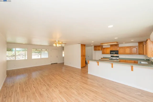 $350,000 | 310 Barbara Avenue, Weaverville, CA 96093