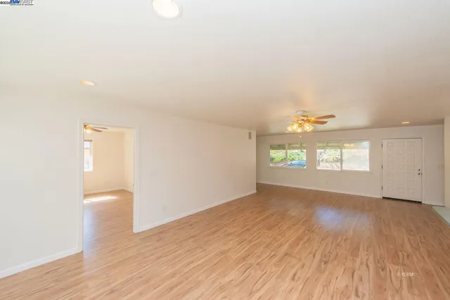 $350,000 | 310 Barbara Avenue, Weaverville, CA 96093