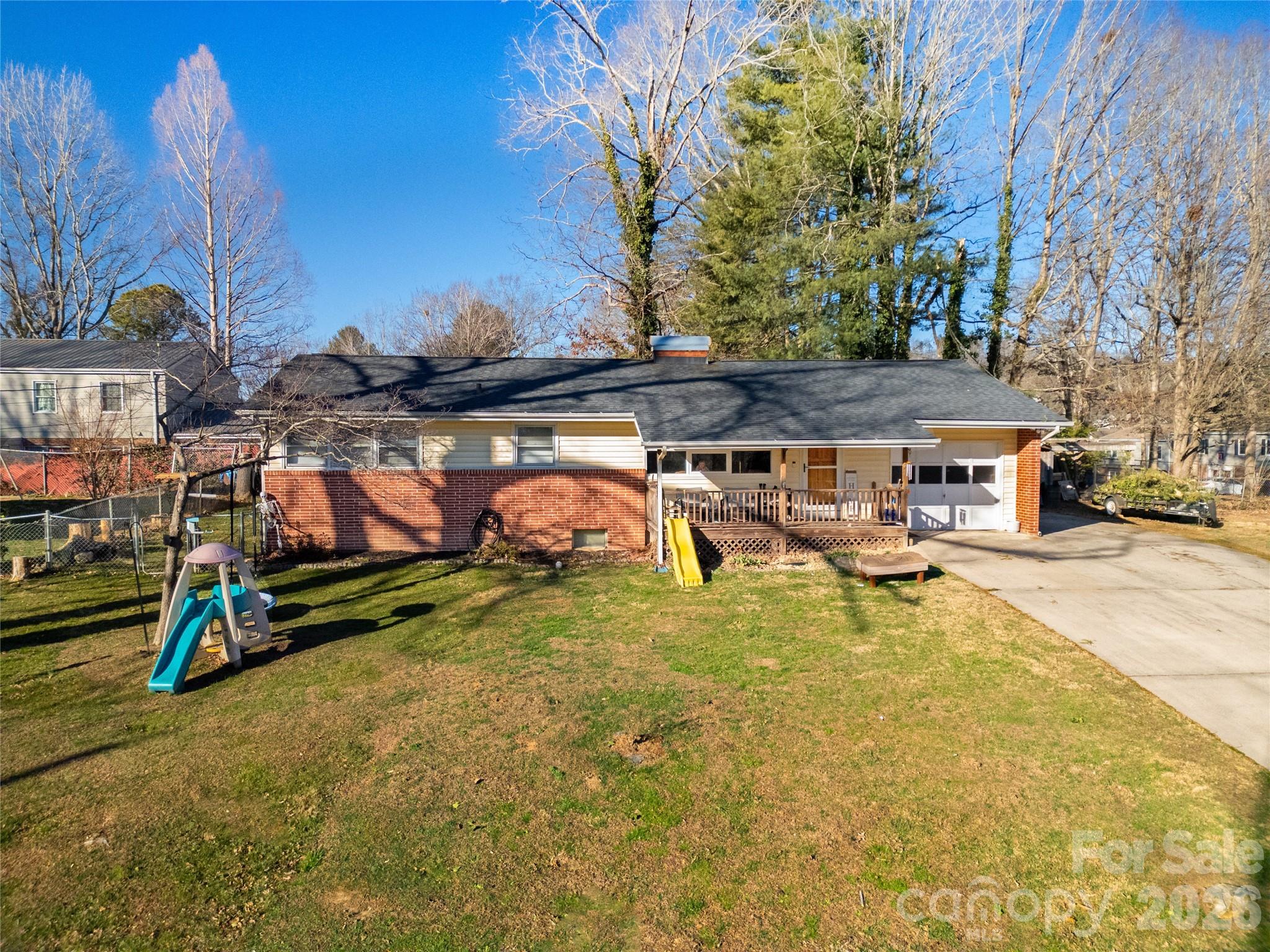 5 White Oak Road Arden, NC 28704 - Photo 2 of 32