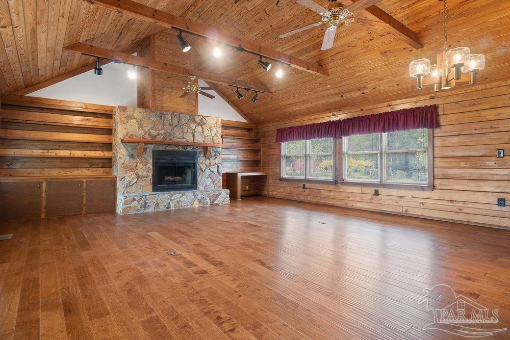 2230 Stallion Road Cantonment, FL 32533 - Photo 34 of 42 Gallery Image 34