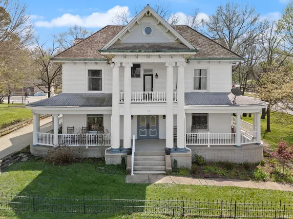 $785,000 | 410 East Riverside Drive, Jasper, IN 47546