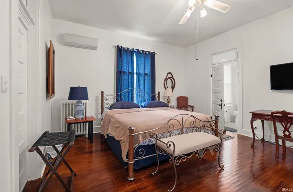 $785,000 | 410 East Riverside Drive, Jasper, IN 47546