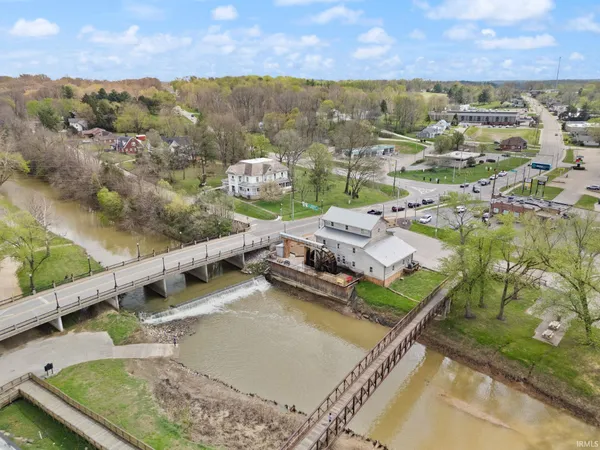 $785,000 | 410 East Riverside Drive, Jasper, IN 47546