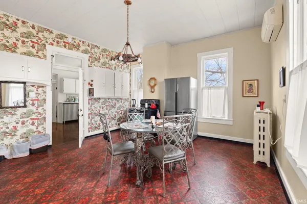 $785,000 | 410 East Riverside Drive, Jasper, IN 47546