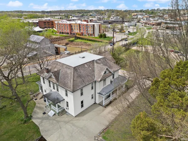 $785,000 | 410 East Riverside Drive, Jasper, IN 47546