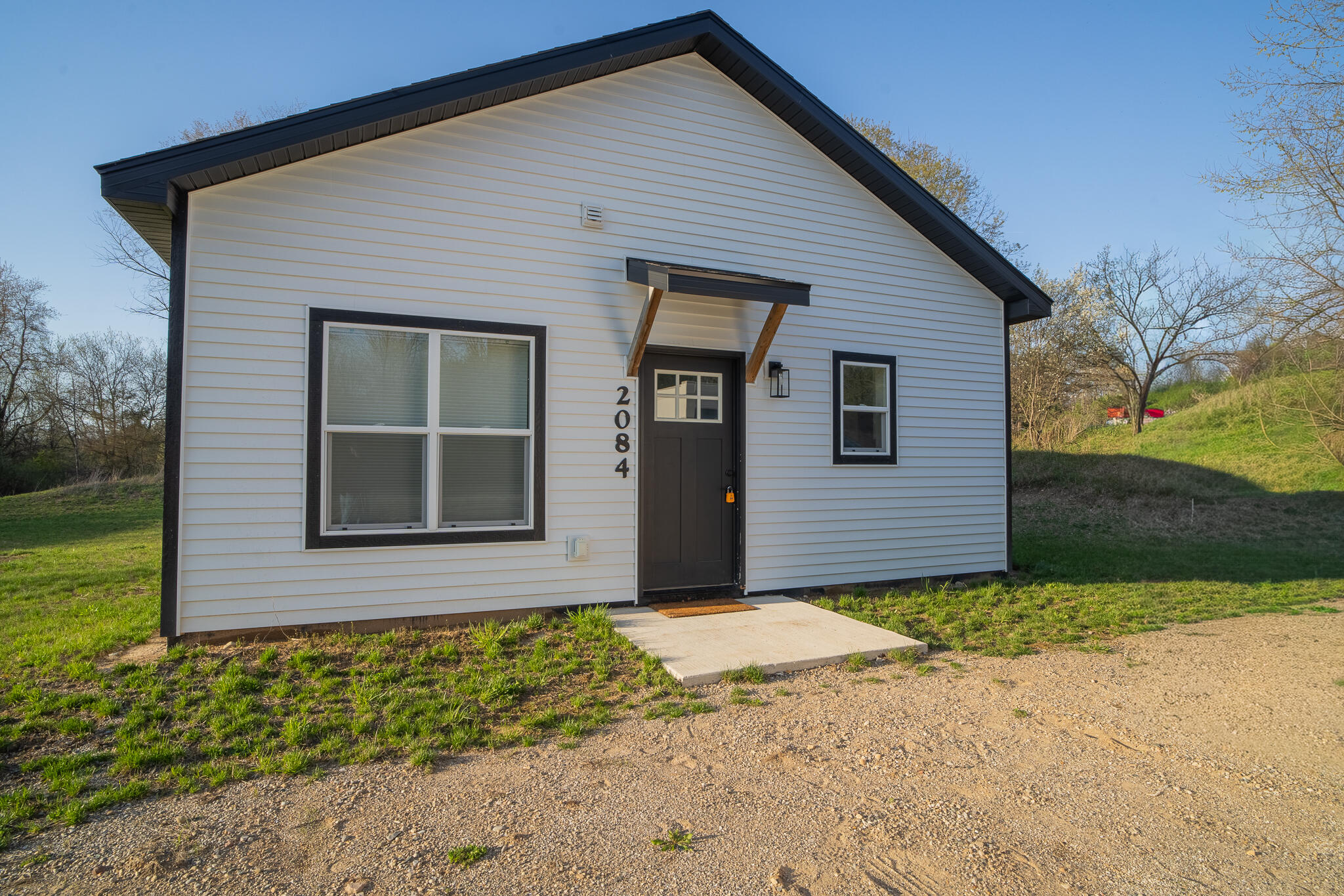 2084 West Fenwick Road Fenwick, MI 48834 - Photo 2 of 38 PineRiverMedia-30