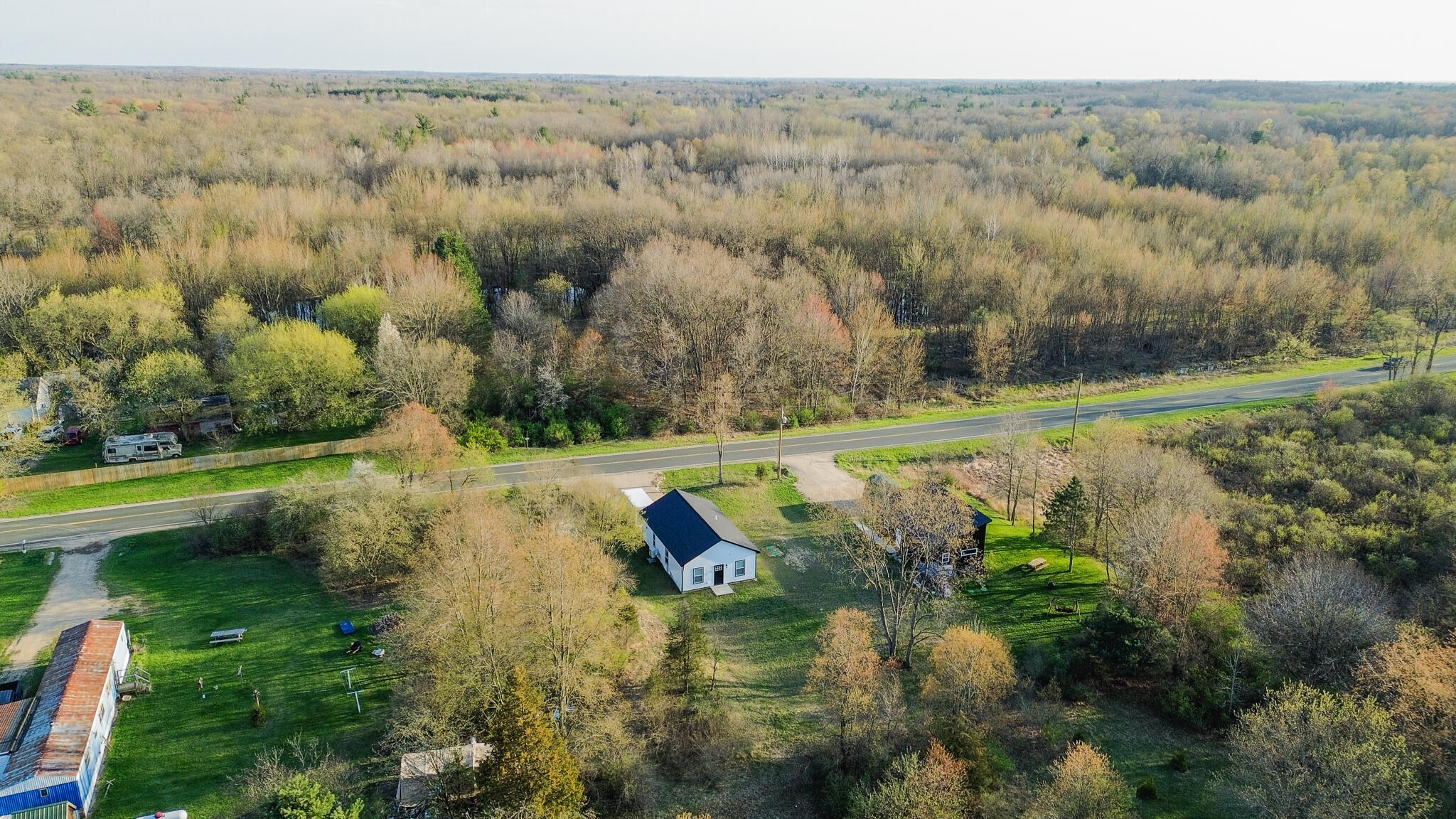 2084 West Fenwick Road Fenwick, MI 48834 - Photo 22 of 38 PineRiverMedia-35