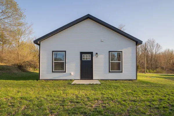 $260,000 | 2084 West Fenwick Road, Fenwick, MI 48834