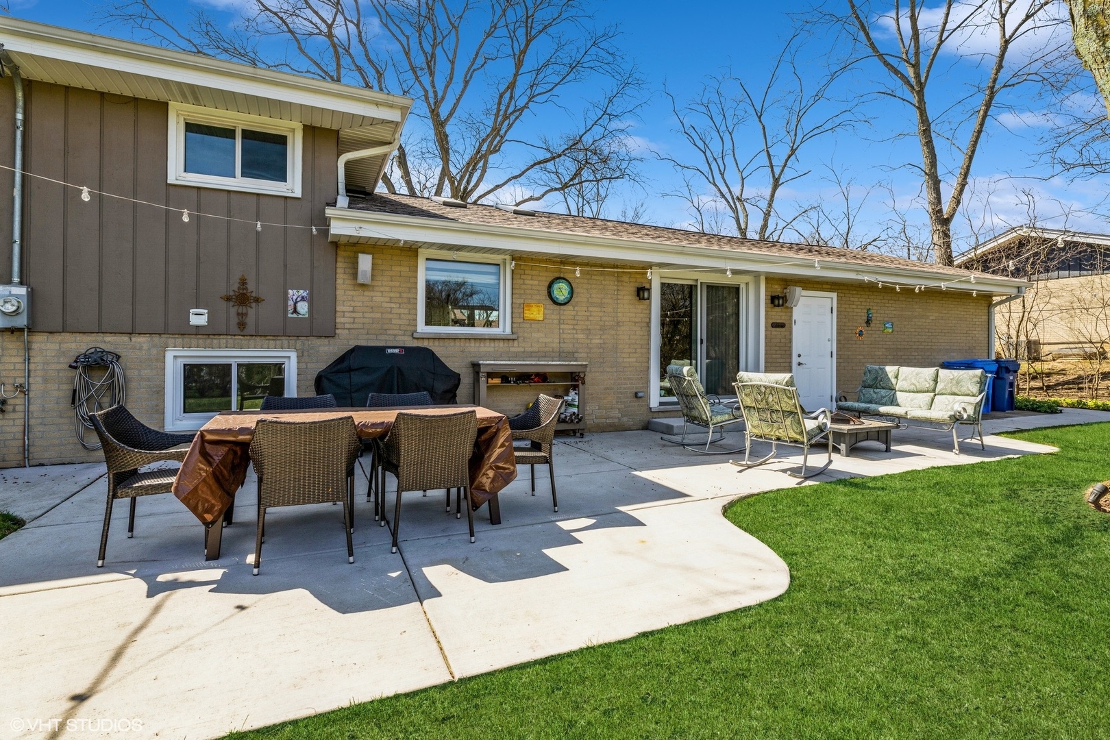 1755 Winthrop Road Highland Park, IL 60035 - Photo 13 of 15 a view of a house with backyard and sitting area